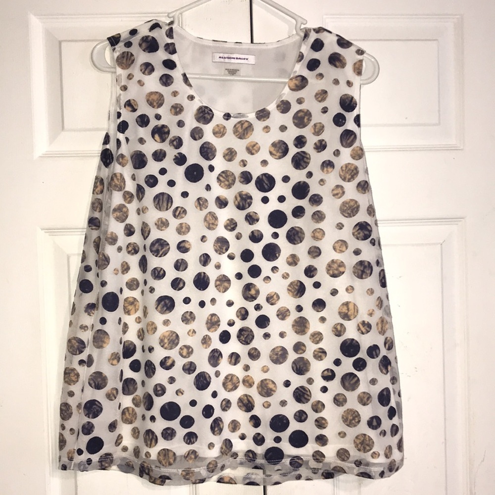 NWT Women’s 2-pc Set - Picture 4 of 13